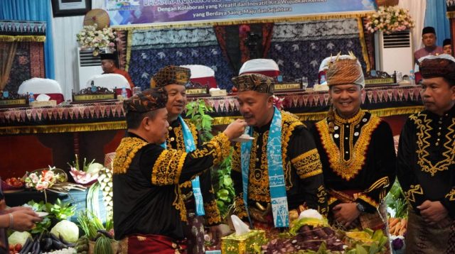 Gubernur Jambi Al Haris menghadiri Hari Ulang Tahun Kabupaten Kerinci bersama Bupati Kerinci Monadi