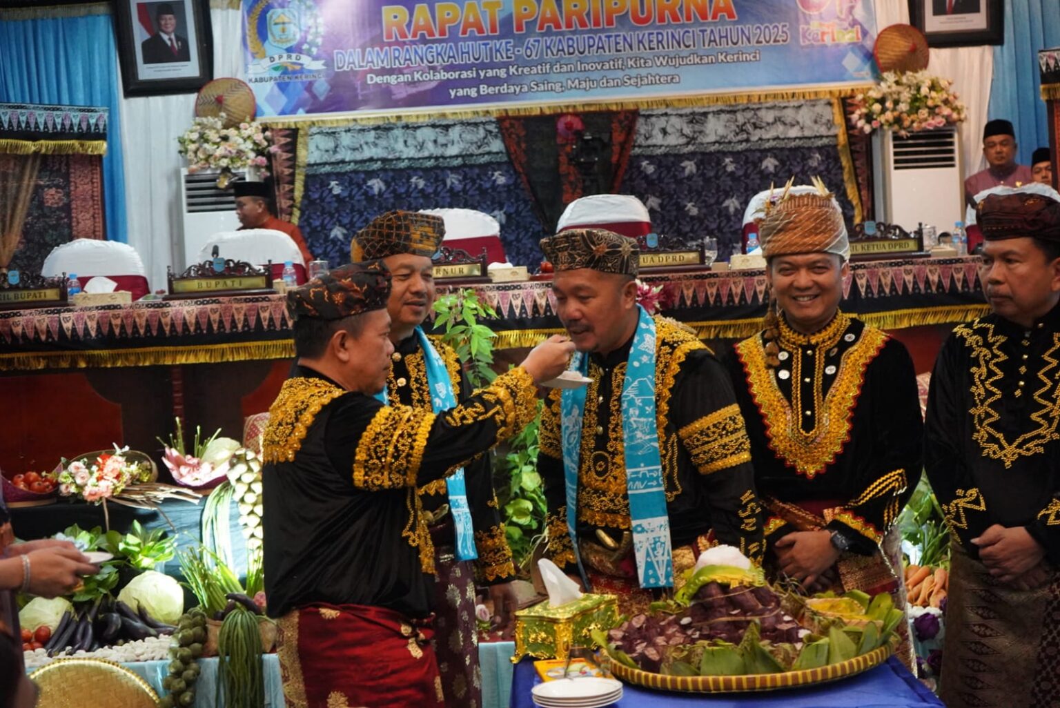 Gubernur Jambi Al Haris menghadiri Hari Ulang Tahun Kabupaten Kerinci bersama Bupati Kerinci Monadi