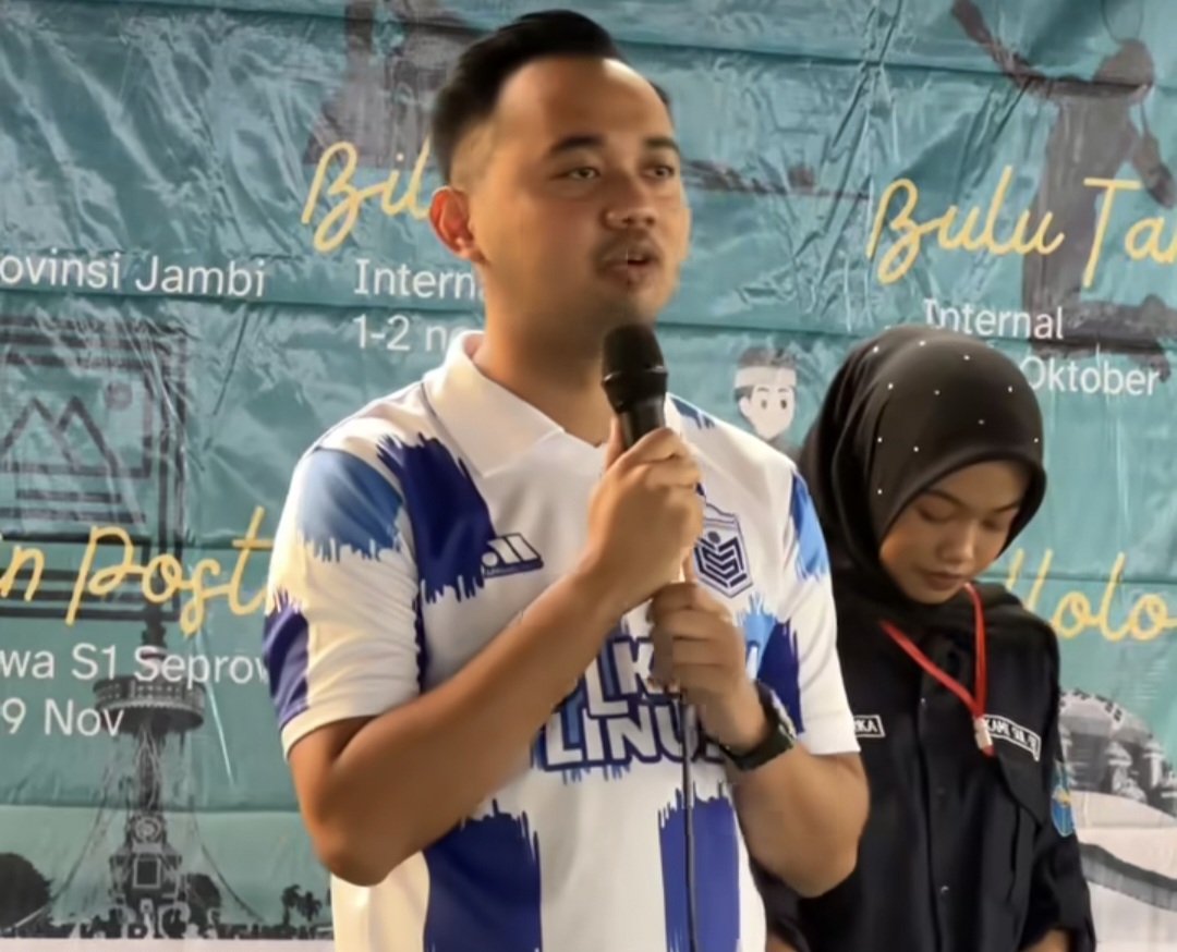 Zulkifli Linus membuka turnamen futsal