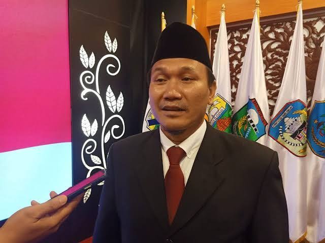 Eks Direktur RSUD Raden Mattaher Jambi, Herlambang