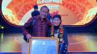 IMG-20251217-WA0050 Kadisbudpar Provinsi Jambi, Imron Rosyadi bersama Maestro Siti Rahela