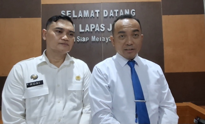 Kanwil Ditjenpas Jambi, Irwan Rahmat Gumilar (kanan)